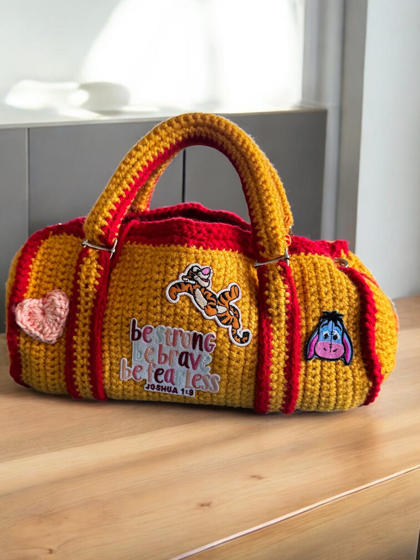 Mini Crochet Duffleß